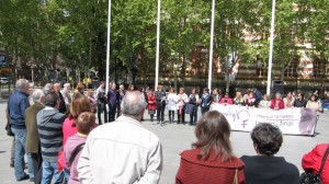 concentracion-Logrono-violencia-protagonizada-asociaciones_TINIMA20120503_0626_5